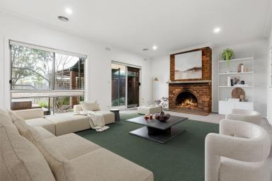 House For Sale - VIC - Flora Hill - 3550 - The Perfect Opportunity to Subdivide, Invest or Upsize on 2,047sqm (Approx.) (Image 2)