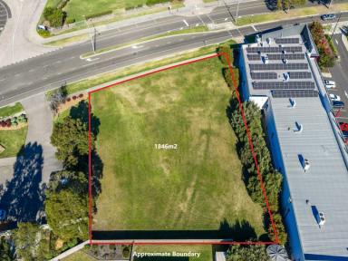 Residential Block For Sale - VIC - Eastwood - 3875 - EXCEPTIONAL DEVELOPMENT OPPORTUNITY IN PRIME EASTWOOD LOCATION  (Image 2)