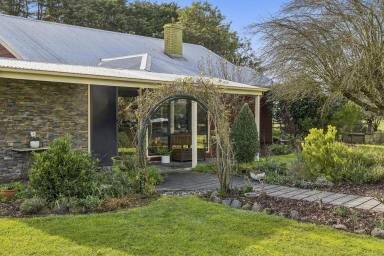 House For Sale - VIC - Chocolyn - 3260 - Rural Lifestyle Living on 7 Acres (Image 2)