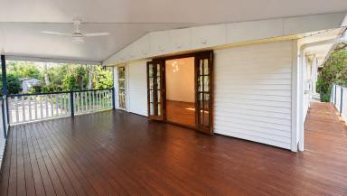 House For Sale - QLD - Macleay Island - 4184 - Acreage Living, Island Style  (Image 2)
