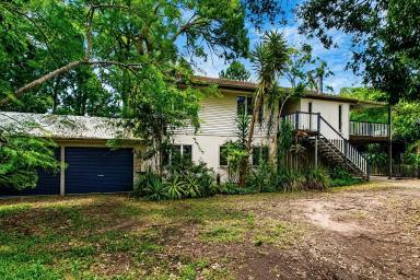 House For Sale - QLD - Macleay Island - 4184 - Acreage Living, Island Style (Image 2)