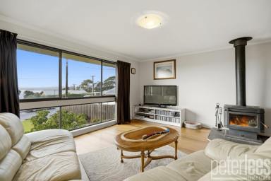 House For Sale - TAS - Beauty Point - 7270 - Family Living by the Water  (Image 2)