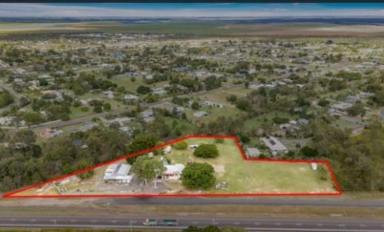 Industrial/Warehouse For Sale - QLD - Branyan - 4670 - Tropical sun - Dual living on acreage - Restored Queenslander - Home Business Compliant.  (Image 2)