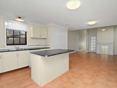 House For Sale - VIC - Bairnsdale - 3875 - DOWNTOWN CHARM  (Image 2)