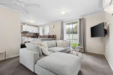 House For Sale - VIC - Kennington - 3550 - Effortless living in the heart of Kennington (Image 2)