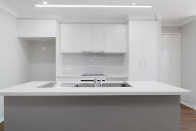Unit For Lease - QLD - Newtown - 4350 - Premium Living in the Heart of Newtown  (Image 2)