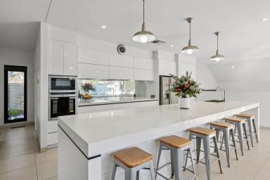House For Sale - VIC - Strathfieldsaye - 3551 - Resort style luxury in prestigious Regent Park  (Image 2)