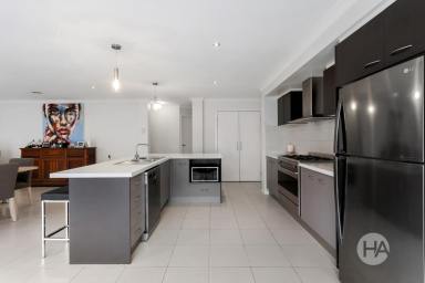 House For Sale - VIC - Mount Martha - 3934 - A Happy Home (Image 2)