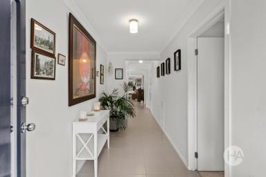 House For Sale - VIC - Mount Martha - 3934 - A Happy Home  (Image 2)