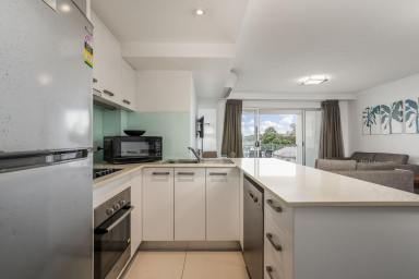 Unit For Sale - QLD - Woolloongabba - 4102 - Strong return in Prime location (Image 2)