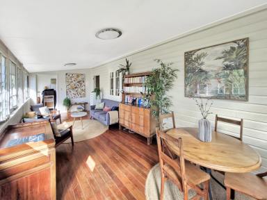 House For Sale - QLD - Atherton - 4883 - Character, Charm, and Convenience 450m from the Heart of Atherton (Image 2)