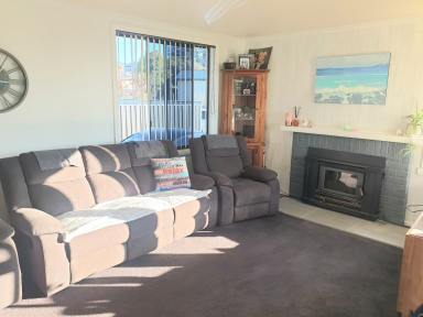 House Sold - TAS - Ulverstone - 7315 - Neat Home in a Quiet Ulverstone Location (Image 2)