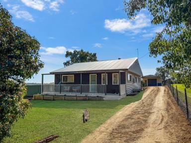 House For Sale - NSW - Young - 2594 - All the Work is Done  (Image 2)