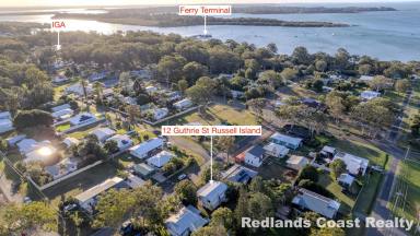 House For Sale - QLD - Russell Island - 4184 - Convenient North-End Living with Huge Under-House Storage (Image 2)