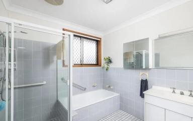 House For Lease - NSW - Raymond Terrace - 2324 - COMFORT, SPACE & EVERYDAY CONVENIENCE (Image 2)