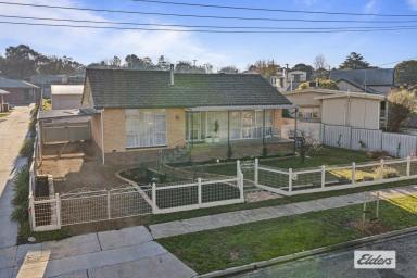 House For Sale - VIC - Stawell - 3380 - Renovated and Ready  (Image 2)