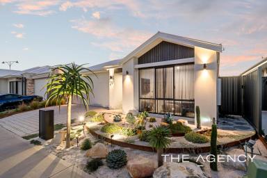House For Sale - WA - Treeby - 6164 - Amazing... Just Like the Pictures!  (Image 2)