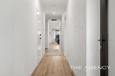 House For Sale - WA - Treeby - 6164 - Amazing... Just Like the Pictures! (Image 2)