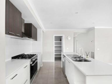 House For Sale - VIC - Bairnsdale - 3875 - SECURE INVESTMENMT OPPORTUNITY  (Image 2)