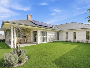House For Sale - NSW - Moss Vale - 2577 - 'Rosedale' Designer Home & Designer Lifestyle (Image 2)