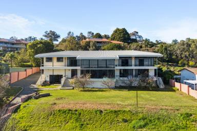 House Auction - WA - Swan View - 6056 - In a Word: EPIC (Image 2)