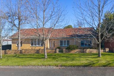 House For Sale - VIC - Bendigo - 3550 - Blue-Chip Bendigo Living with a Self-Contained Studio Offering Exceptional Income Potential (Image 2)