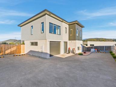 Unit For Sale - TAS - Rokeby - 7019 - Easy Living with Water Views  (Image 2)