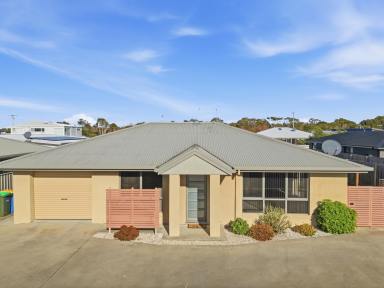 Unit For Sale - TAS - Shearwater - 7307 - Sunny, Low-Maintenance Villa in a Peaceful Cul-de-Sac (Image 2)