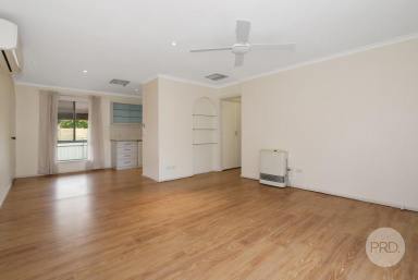 Townhouse For Lease - NSW - Lavington - 2641 - Quiet Court Living  (Image 2)