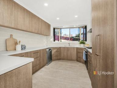 House For Sale - TAS - Miandetta - 7310 - Practically a New Home with River Views  (Image 2)