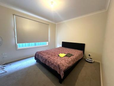 Unit For Lease - VIC - Swan Hill - 3585 - 3 Bedroom brick townhouse  (Image 2)