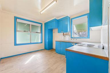 House For Sale - VIC - Mildura - 3500 - VALUE & POTENTIAL  (Image 2)