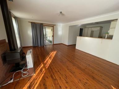 House For Lease - NSW - Jugiong - 2726 - Country Lifestyle Home Living  (Image 2)