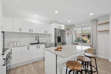Villa For Sale - WA - Joondanna - 6060 - Elegance and Style on Edinboro Street!  (Image 2)