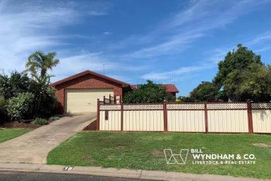 House Leased - VIC - Eastwood - 3875 - BACKWATER VIEWS IN SOUGHT-AFTER EASTWOOD - APPLICATION PENDING (Image 2)