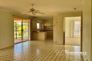 House For Lease - VIC - Eastwood - 3875 - BACKWATER VIEWS IN SOUGHT-AFTER EASTWOOD  (Image 2)