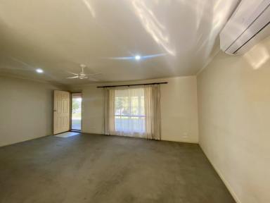 Unit For Lease - NSW - Moama - 2731 - Close and Convienent  (Image 2)