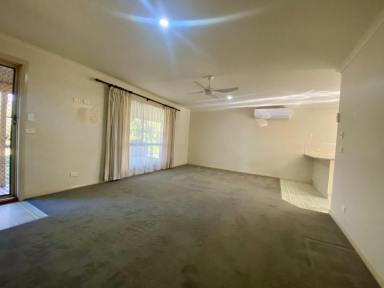 Unit For Lease - NSW - Moama - 2731 - Close and Convienent  (Image 2)