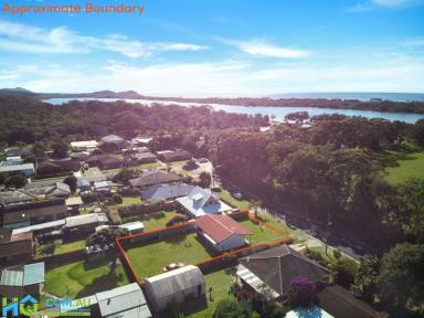 House For Sale - NSW - Stuarts Point - 2441 - Ultimate Coastal Sea Change + DA Approved Extension & Massive 127.5sqm High-Clearance Shed!  (Image 2)