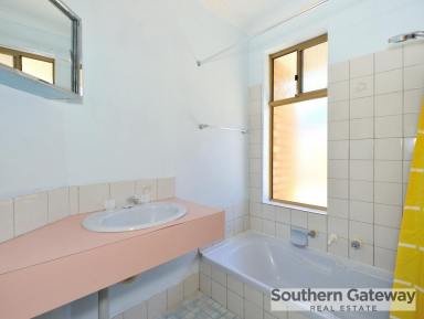 House For Lease - WA - Parmelia - 6167 - FAMILY HOME  (Image 2)