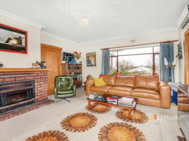 House For Sale - TAS - Devonport - 7310 - Home On Hilltop  (Image 2)