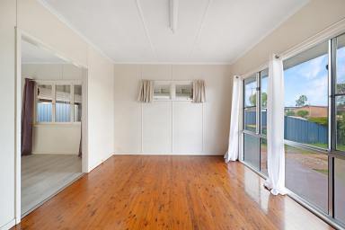 House Leased - QLD - Wilsonton - 4350 - Perfectly Positioned 3-Bedroom Home Near Shops, Schools & Parks  (Image 2)