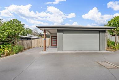 Apartment For Lease - QLD - Cooroy - 4563 - Modern Townhouse In The Heart of Cooroy  (Image 2)