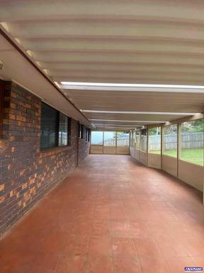 House For Lease - QLD - Kingaroy - 4610 - Spacious Family Home with Multiple Living Areas & Expansive Outdoor Entertaining  (Image 2)