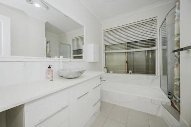 House For Sale - WA - Ocean Reef - 6027 - YOUR COASTAL RETREAT IN A QUIET CUL-DE-SAC LOCATION!  (Image 2)