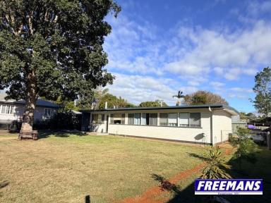 House For Sale - QLD - Kingaroy - 4610 - Top of hospital hill, level allotment  (Image 2)