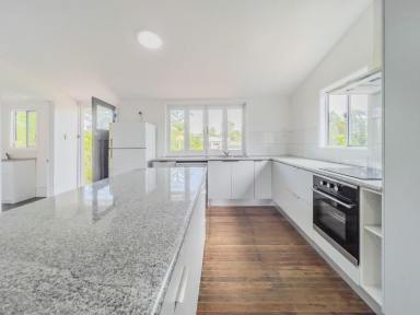 House For Lease - NSW - Woodburn - 2472 - Spacious Family Home on a Large Block - Plenty of Room Inside & Out (Image 2)