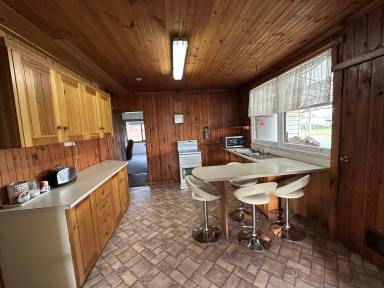 House For Lease - TAS - Elizabeth Town - 7304 - 3 Bedroom Home Close to Deloraine  (Image 2)