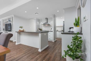 House For Sale - WA - Sunset Beach - 6530 - Premium Beachside Living Without the Wait  (Image 2)