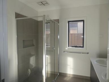 House For Lease - VIC - East Bairnsdale - 3875 - BRAND NEW PROPERTY WITH 2 MASTER SUITES, 2 LOUNGES!  (Image 2)